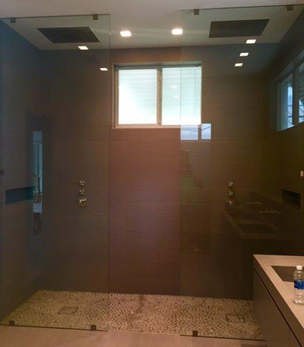 Paradise Glass and Mirror offers Fixed Panel Showers in Marco Island and Naples, FL