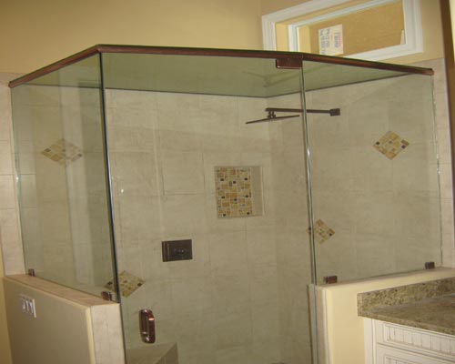 Paradise Glass and Mirror offers steam showers in Naples, FL