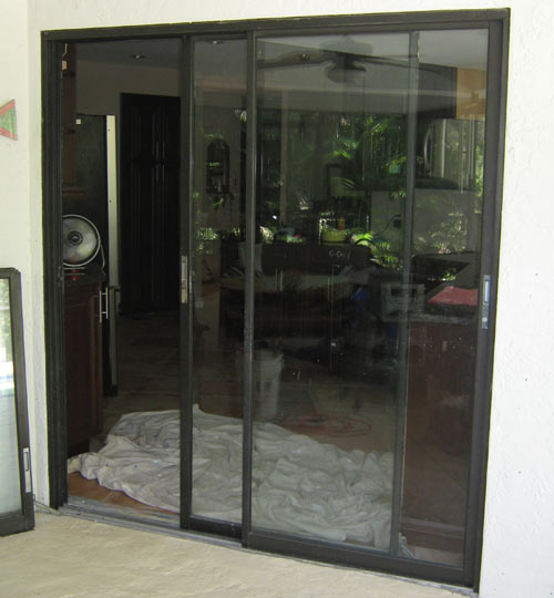 Paradise Glass and Mirror offers Window Replacement in Port Royal, FL